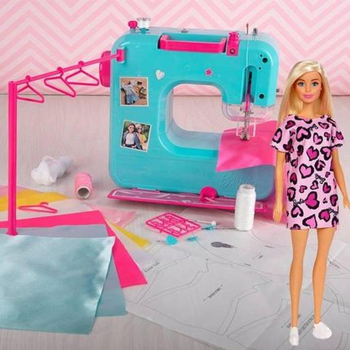 Szycie ubranek dla lalek