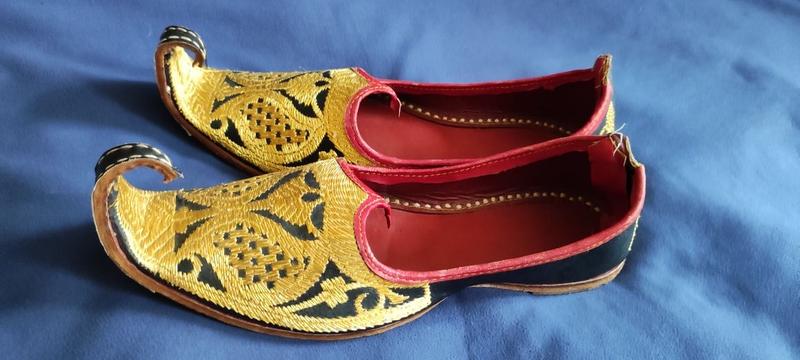 Jak łączyć buty z alladynkami