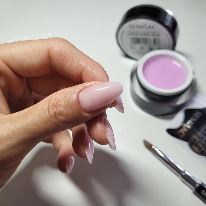 Mity o paznokciach żelowych