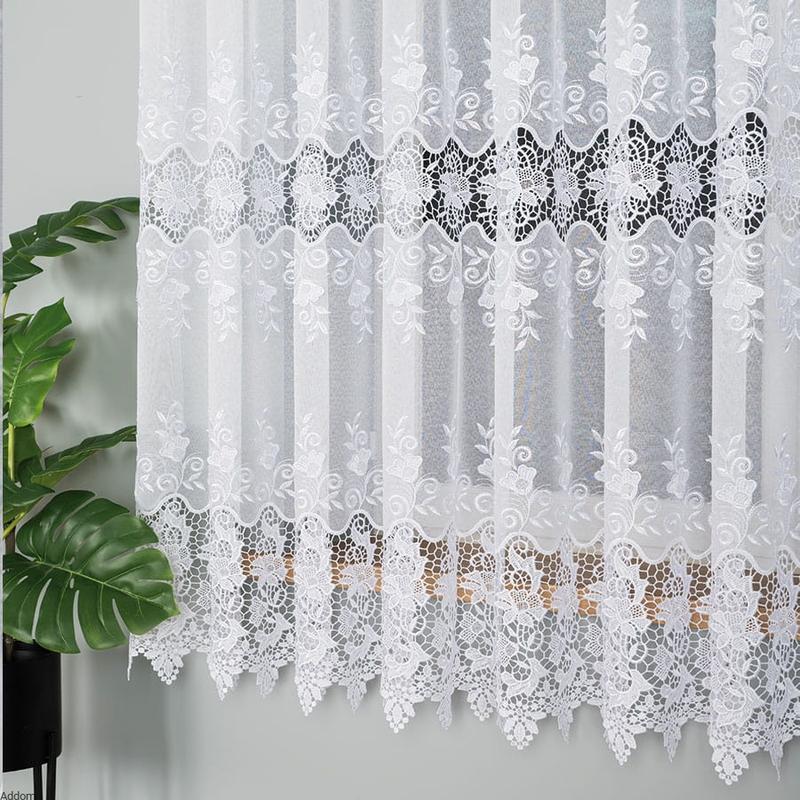 Szycie eleganckich paneli z firan