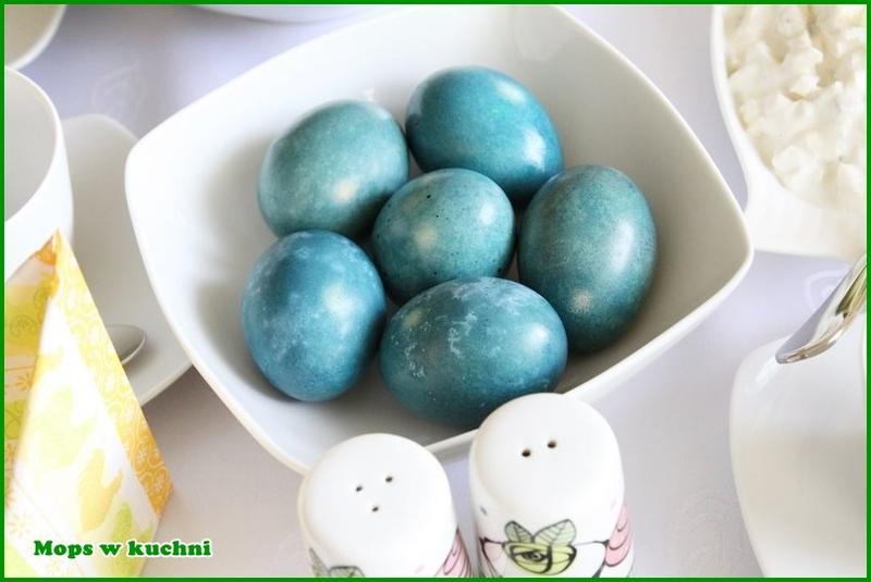 Trwały różowy kolor na jajkach