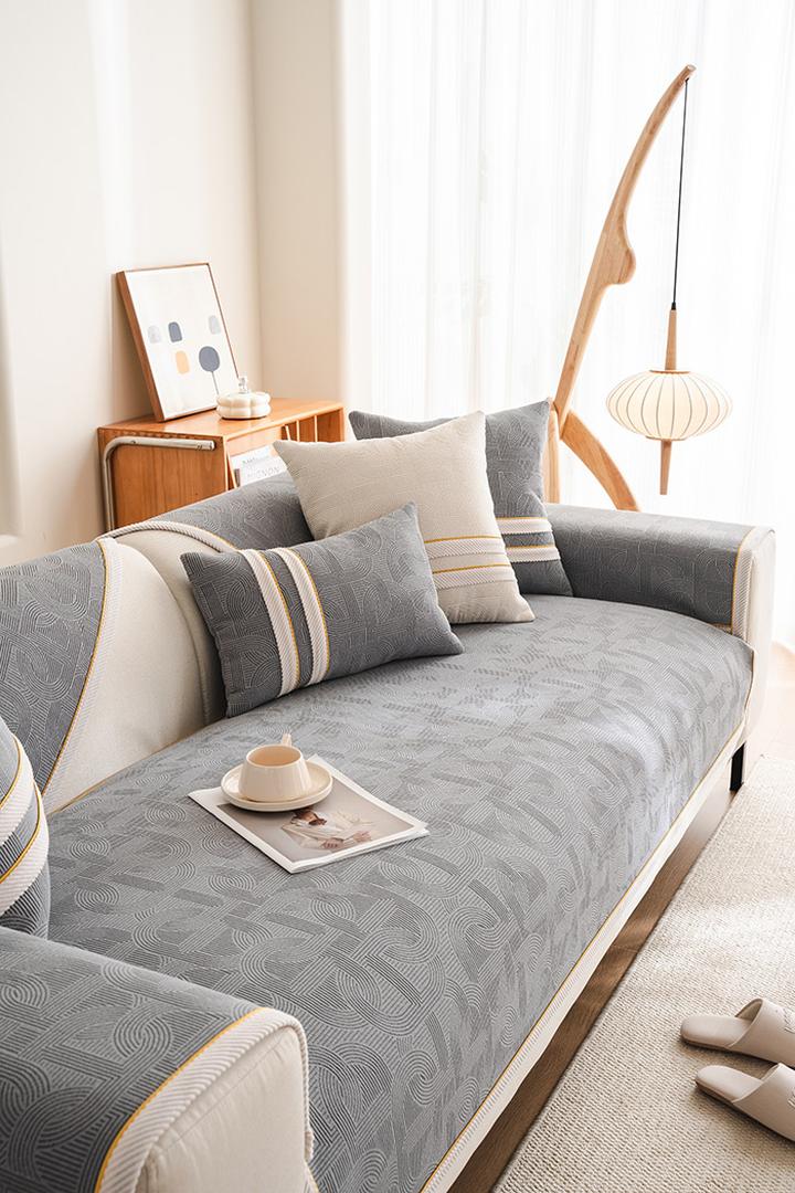 Materiały na pokrowiec do sofy