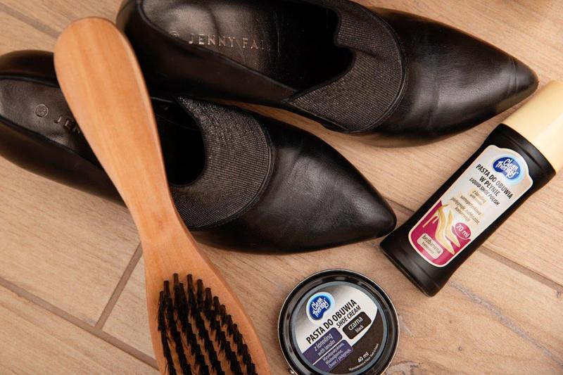 Zabezpieczanie butów materiałowych