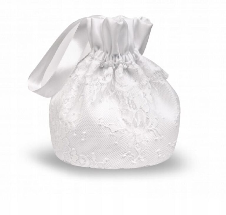 Zrób to sam: Jak uszyć woreczek komunijny krok po kroku